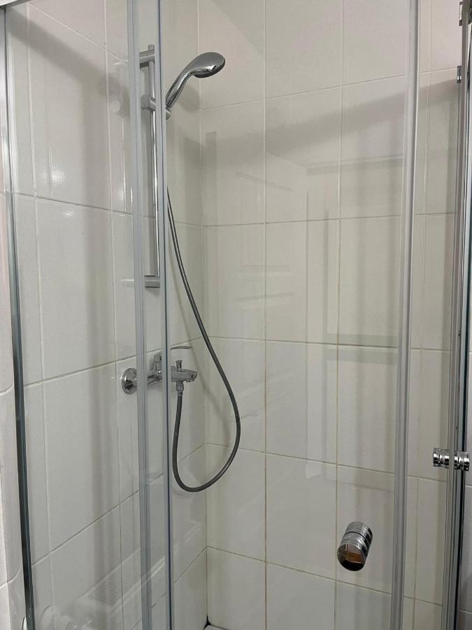 Tranzzzit Airport Apartment Otopeni Exteriér fotografie
